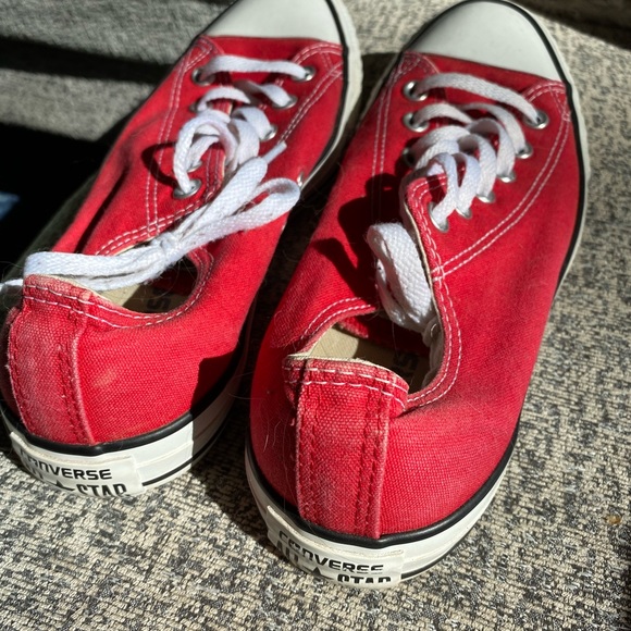 Red Converse All Stars- women’s size 9 - Picture 3 of 5